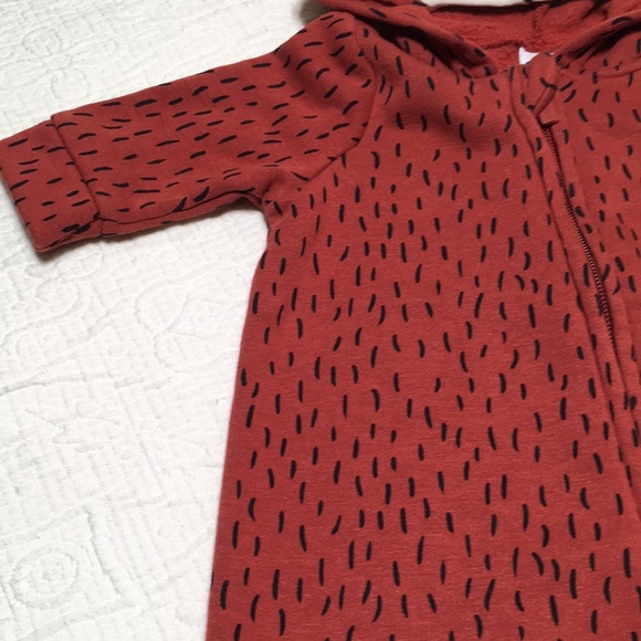 0-3m (5/$20) Sweatshirt Fleece Fox Romper by Old Navy - Picture 4 of 14